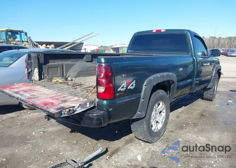 2004 Chevrolet Silverado 1500 Work Truck z USA, uszkodzony, nr VIN 1GCEK14X84Z316339